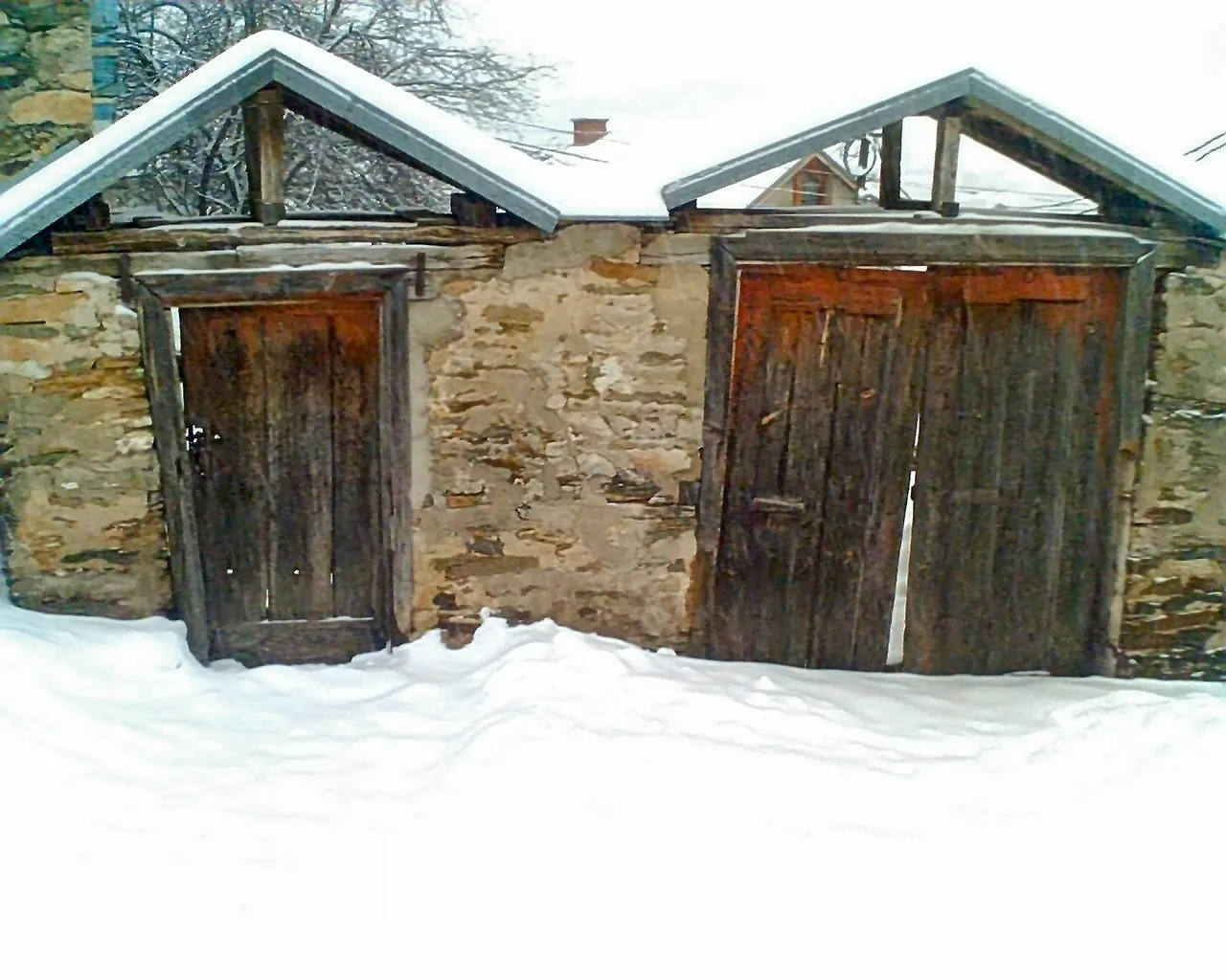 Krusevo Doors (3435391840) (6).jpg