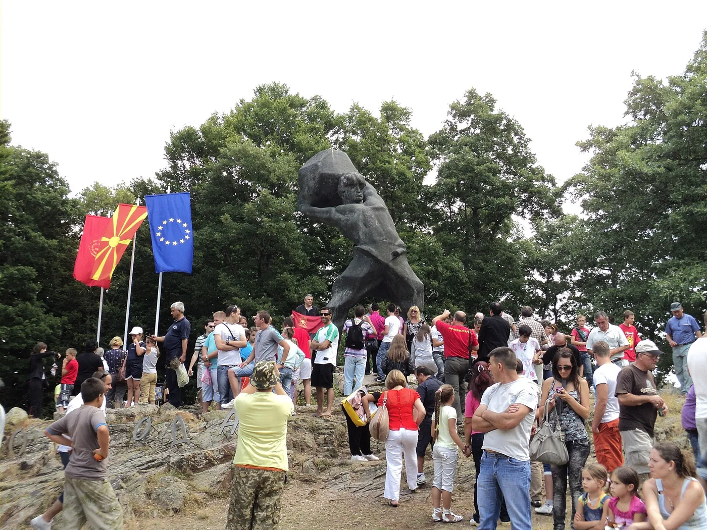 Ilinden 2011, Meckin kamen.jpg